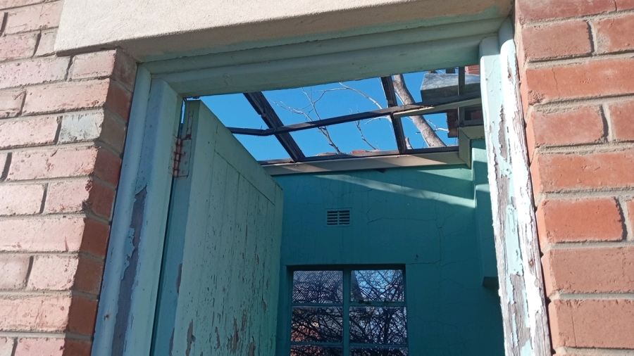 2 Bedroom Property for Sale in Aberdeen Eastern Cape